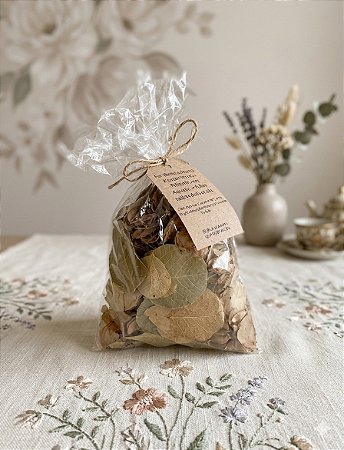 POT POURRI DE FOLHAS PERFUMADAS