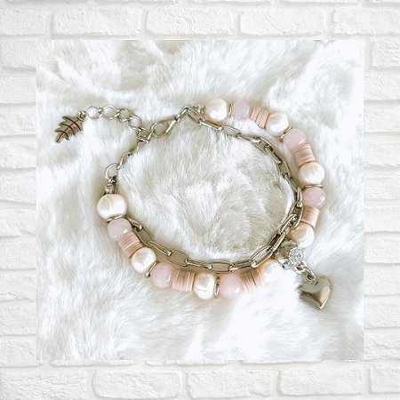 Pulseira de Quartzo Rosa, Pérolas e Correntes Niqueladas