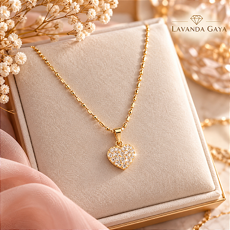 Colar com Pingente de Coração com Zircônias Folheado a Ouro 18K