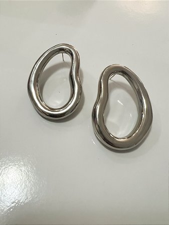 Brinco Maxi Orgânico Vazado Ródio Branco