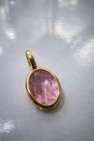 Pingente Oval Pink Ouro
