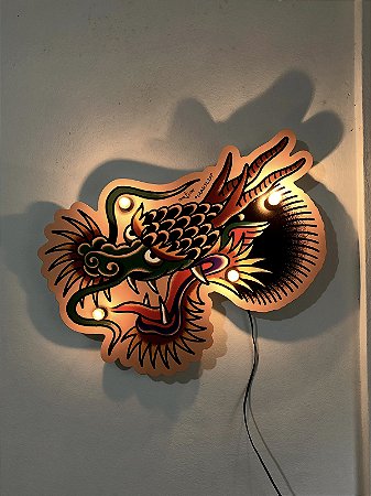 Cabeça de Dragão Iluminada - Marília