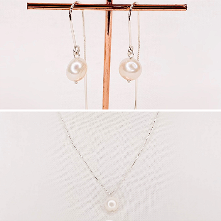 Conjunto Brinco Fio e Pérola e Colar c/ Pingente de Pérola