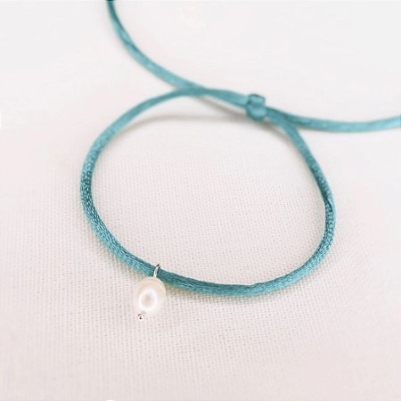 Pulseira Seda 1 Nó Cor Verde  c/ Pingente Pérola