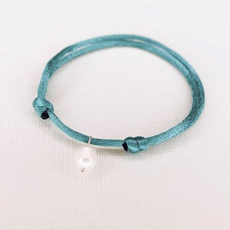Pulseira Seda 2 Nós Cor Verde  c/ Pingente Pérola