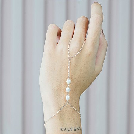 Pulseira de Mão c/ Pérolas Naturais