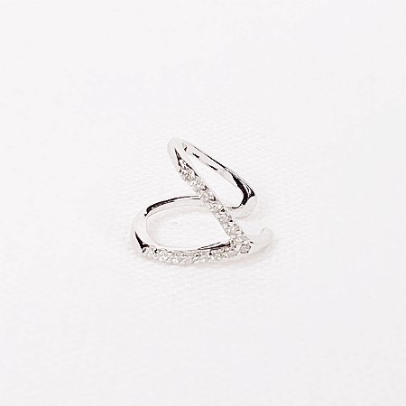 Piercing Fake “V”