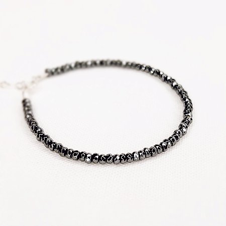 Pulseira de Hematitas Facetadas na Cor Chumbo