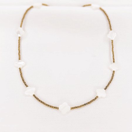 Choker de Trevos de 4 Folhas de Madrepérola e Esferas de Hematitas Douradas