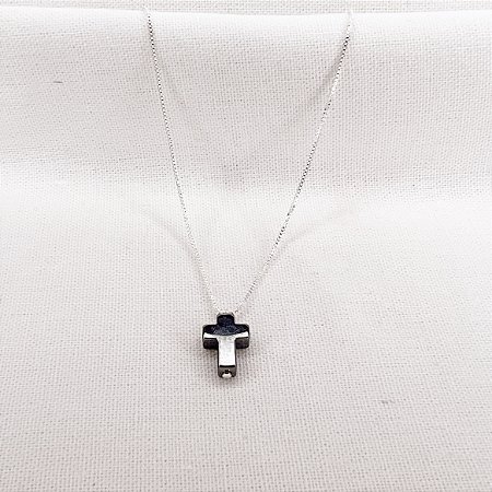 Colar c/ Pingente de Cruz de Hematita