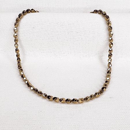 Choker de Hematitas Facetadas Douradas