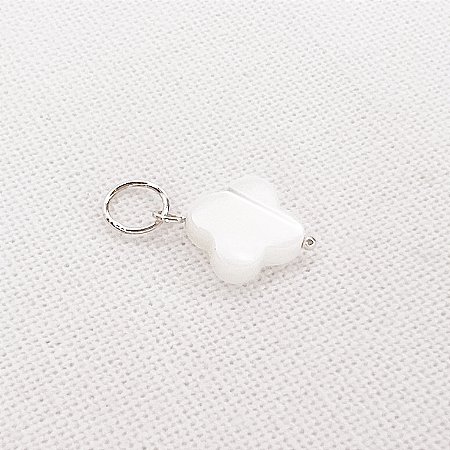 Pingente de Trevo de Madrepérola