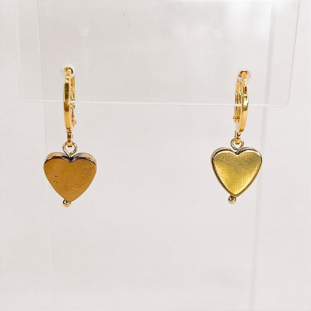 Argola c/ Pingente de Coração de Hematita Dourado Gold