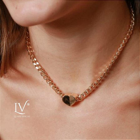 colar correntaria com pingente coração