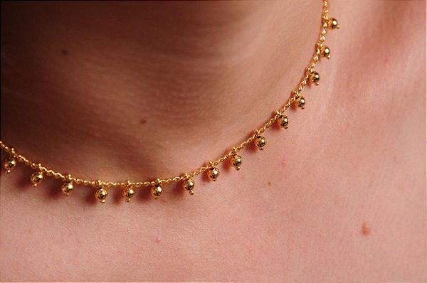 Colar choker esferas pequenas