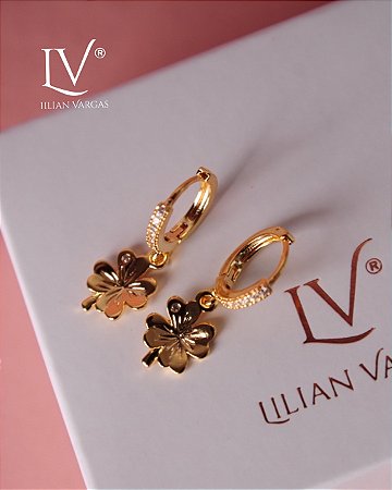 Brinco click com trevo