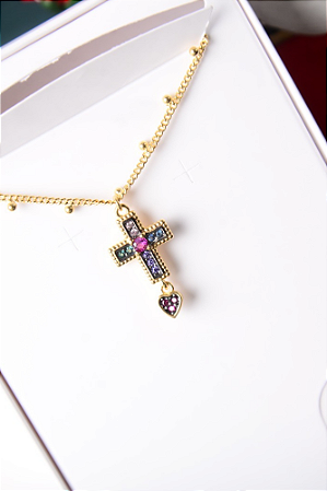 Colar cruz colorida