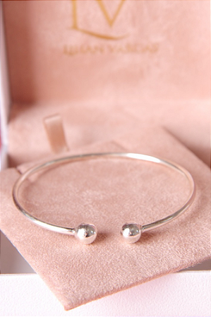 Bracelete rígido em prata 925