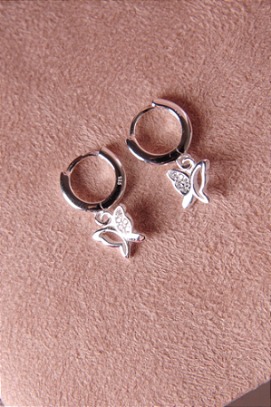 Brinco argola pingente borboleta, prata 925