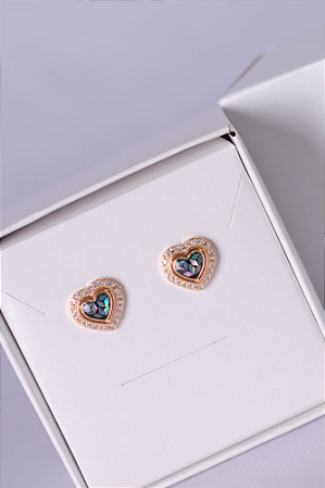 Brinco coração com detalhe