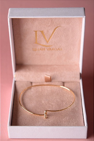 Bracelete liso - não acompanha pingentes