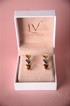 Brinco de coração nos três ouros, fecho click