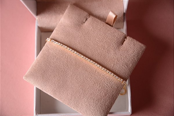 Pulseira riviera com fecho ajustável