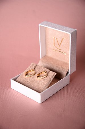 Brinco de argola cravejado