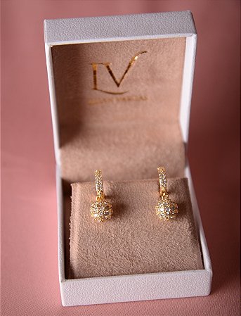 Brinco de argola com esfera cravejada