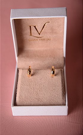 Brinco de argola lisa