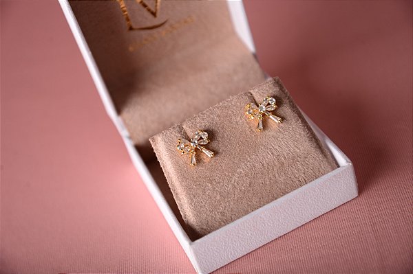 Brinco Laço cravejado