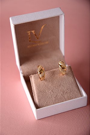 Brinco de argola modelo croissant