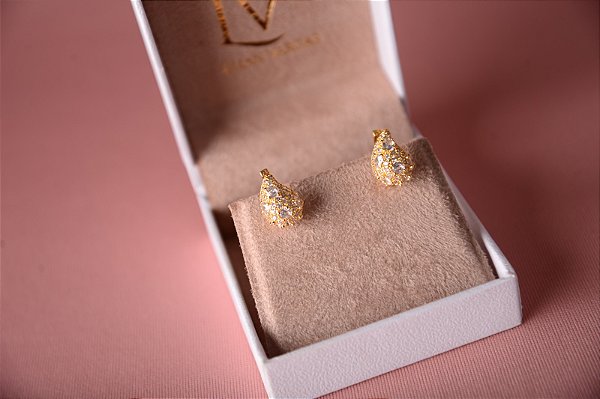 Brinco de argola cravejado