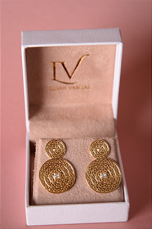 Brinco pingente espiral