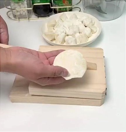 Prensa de Madeira para Massas de Esfihas Tortilhas Tacos Mini Pizzas e muitas outras