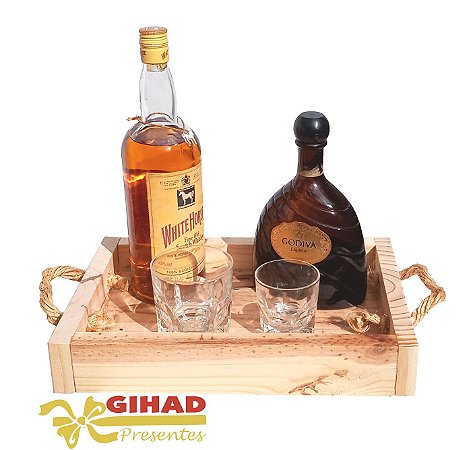 BANDEJA em MADEIRA NATURAL RÚSTICA