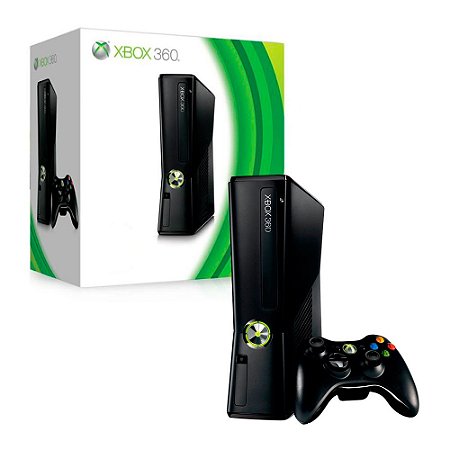 XBOX 360 slim COM 10 jogos e duas manetes e kinet - Videogames