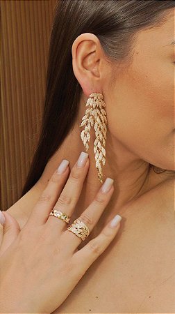 Brinco Folhas Cravejadas