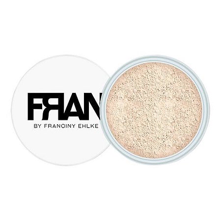 Franciny Ehlke -  Pó Facial Solto Plush 01