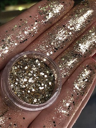 USEGLOW - Glitter Dani Gleice