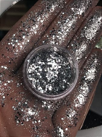 USEGLOW - Glitter Pri Alvez