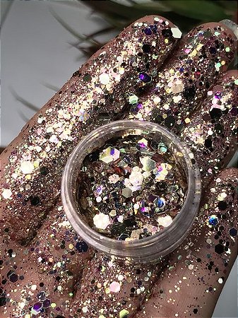 USEGLOW - Glitter Gui Nogueira