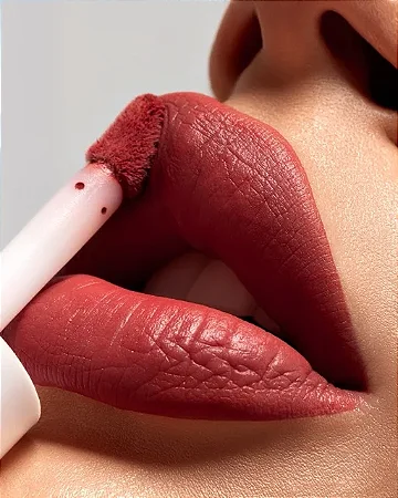Alyce Gontijo - Lip Blush Intensa
