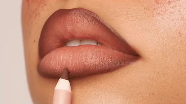 Catharine Hill - Lapis Delineador de Labios 1044/A5