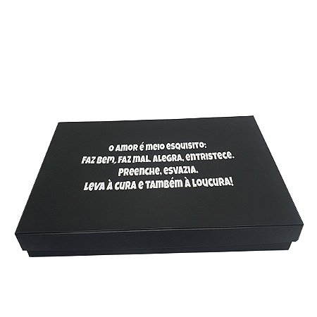 Caixa de presente cartonada tamanho 33x23x5 com mensagem