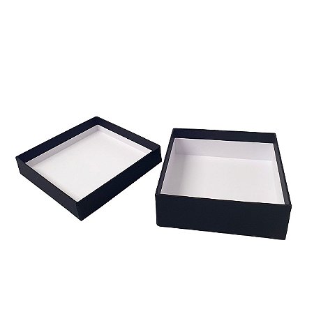 Caixa de presente cartonada  em papelão rígido 37x37x10