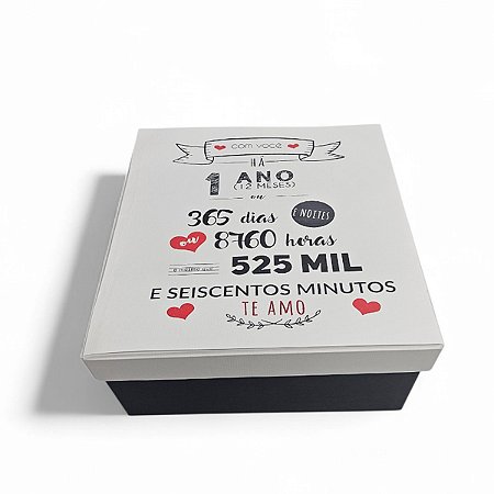 Caixa de Presente 20x20x10 Cartonada com Mensagem 3 Um ano com Voce