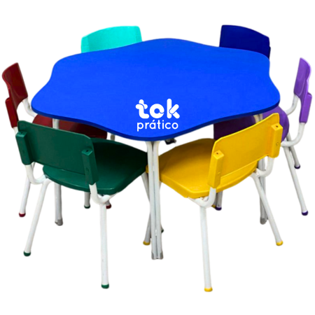 Conjunto Escolar Infantil Nuvem com 06 Cadeiras