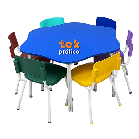 Conjunto Escolar Infantil Nuvem com 06 Cadeiras
