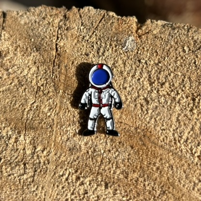 Pin, Astronauta Aventureiro